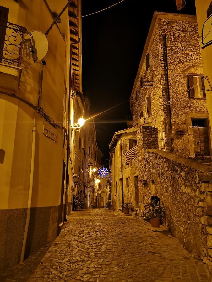 Апартаменты Casetta Nel Centro Storico Норма Экстерьер фото